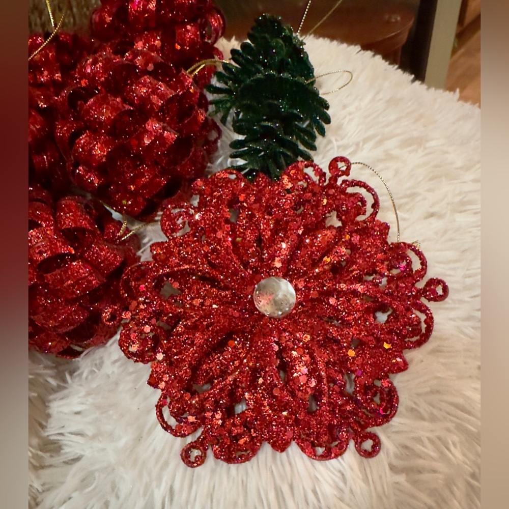 Festive Red & Green Holiday Ornament Set - Picture 3 of 6